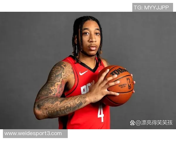 火箭召回表现出色的戴维森明天对阵开拓者或将迎来机会 火箭召回表现出色的戴维森明天对阵开拓者或将迎来机会