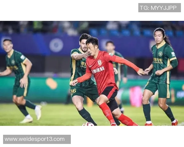 河南队凭李提香乌龙球领先浙江后防线三人染黄局势紧张 河南队凭李提香乌龙球领先浙江后防线三人染黄局势紧张