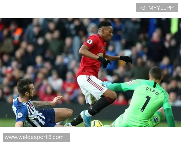 风暴天气致利物浦球迷前往斯坦福桥遭遇阻碍和延误 风暴天气致利物浦球迷前往斯坦福桥遭遇阻碍和延误