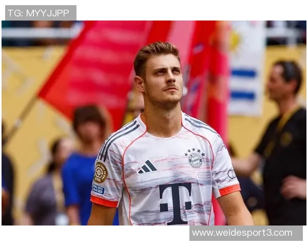 拜仁后卫斯塔尼西奇走进慕尼黑儿童医院送温暖与祝福给小朋友们